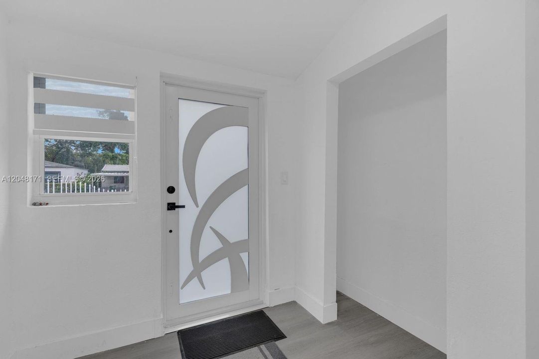 ENTRANCE FOYER