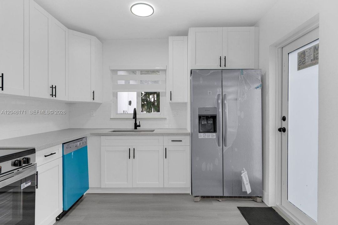 NEW KITCHEN