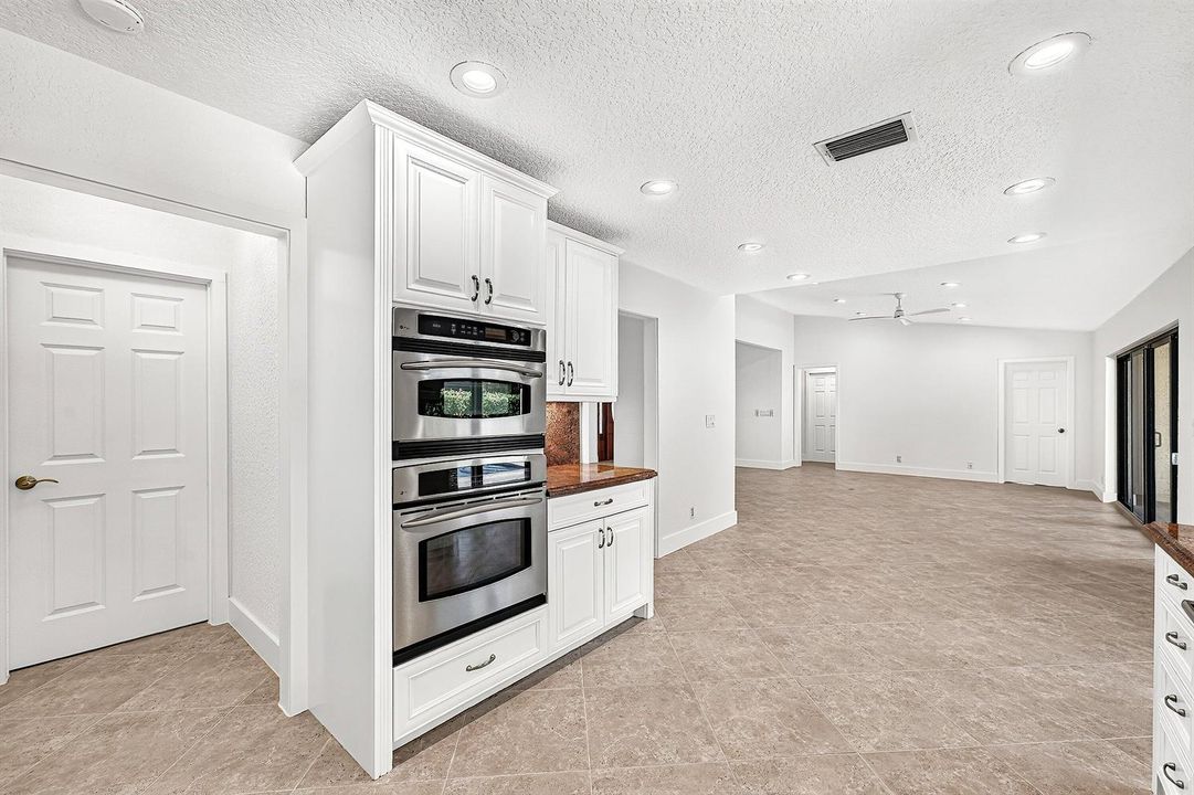 014-21155ShadyVistaLane-BocaRaton-FL-334