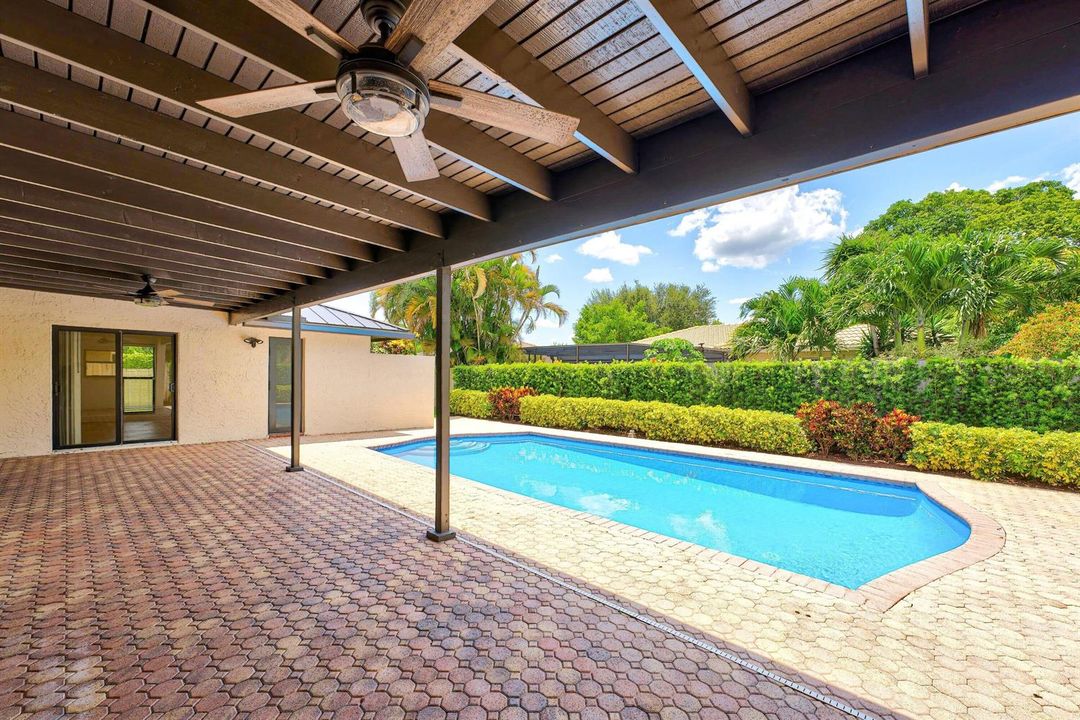036-21155ShadyVistaLane-BocaRaton-FL-334