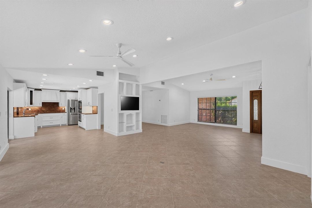 010-21155ShadyVistaLane-BocaRaton-FL-334