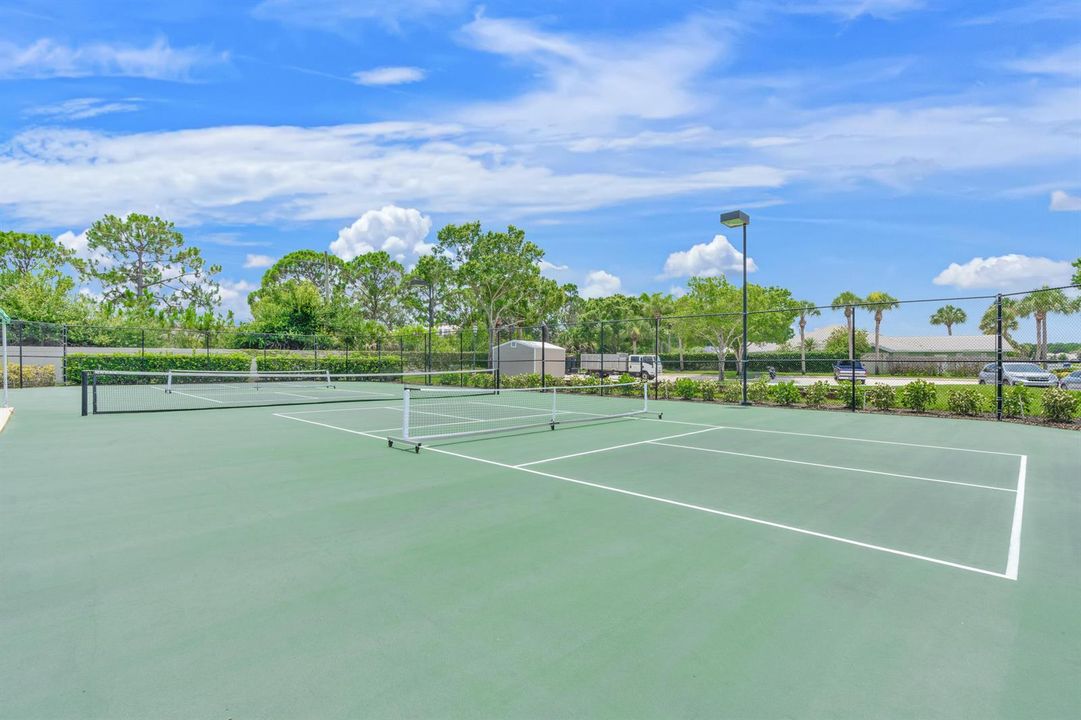 Tennis/Pickleball Courts