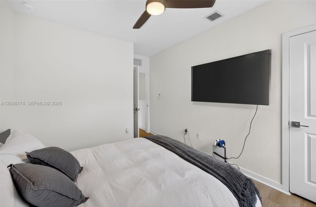 For Sale: $429,900 (4 beds, 3 baths, 1757 Square Feet)