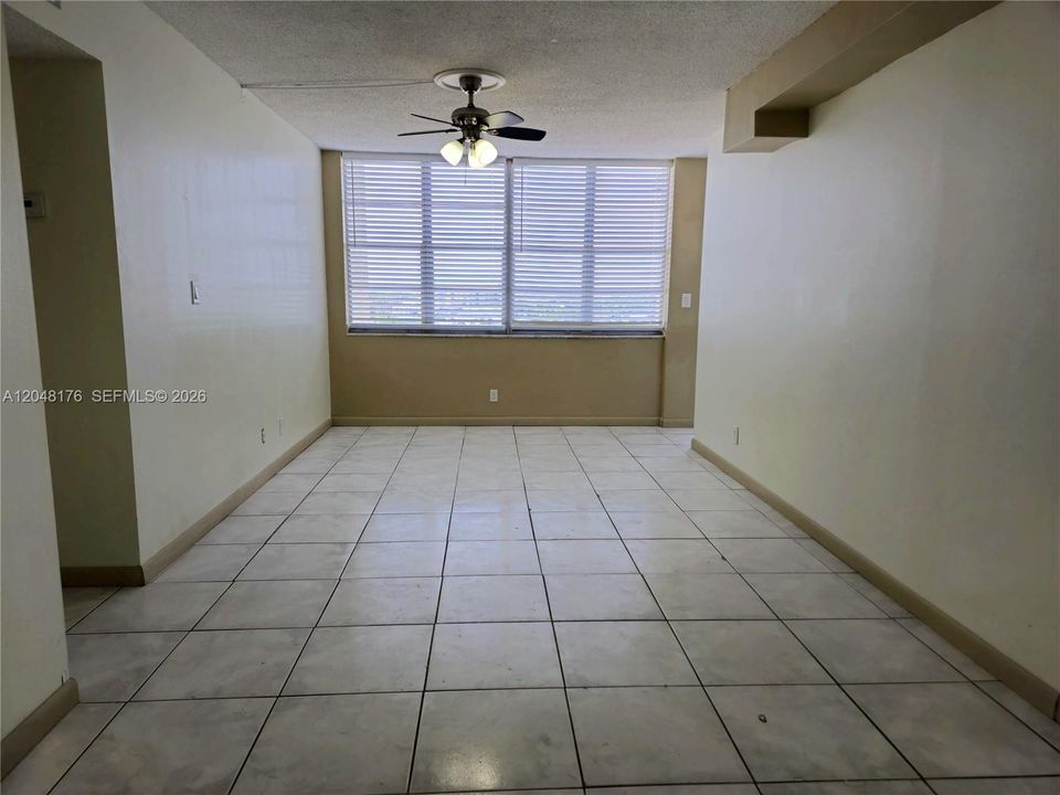 For Rent: $2,200 (3 beds, 2 baths, 1112 Square Feet)