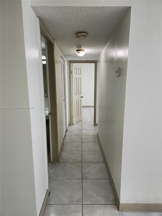 For Rent: $2,200 (3 beds, 2 baths, 1112 Square Feet)