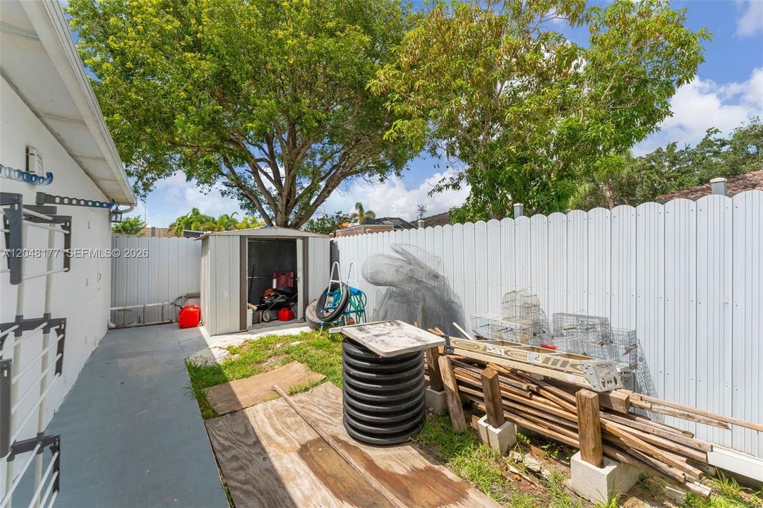 For Sale: $530,000 (2 beds, 2 baths, 1204 Square Feet)