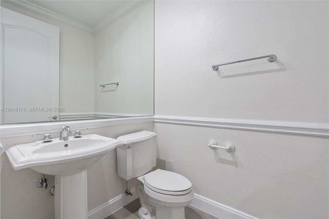 For Rent: $4,900 (3 beds, 3 baths, 2390 Square Feet)