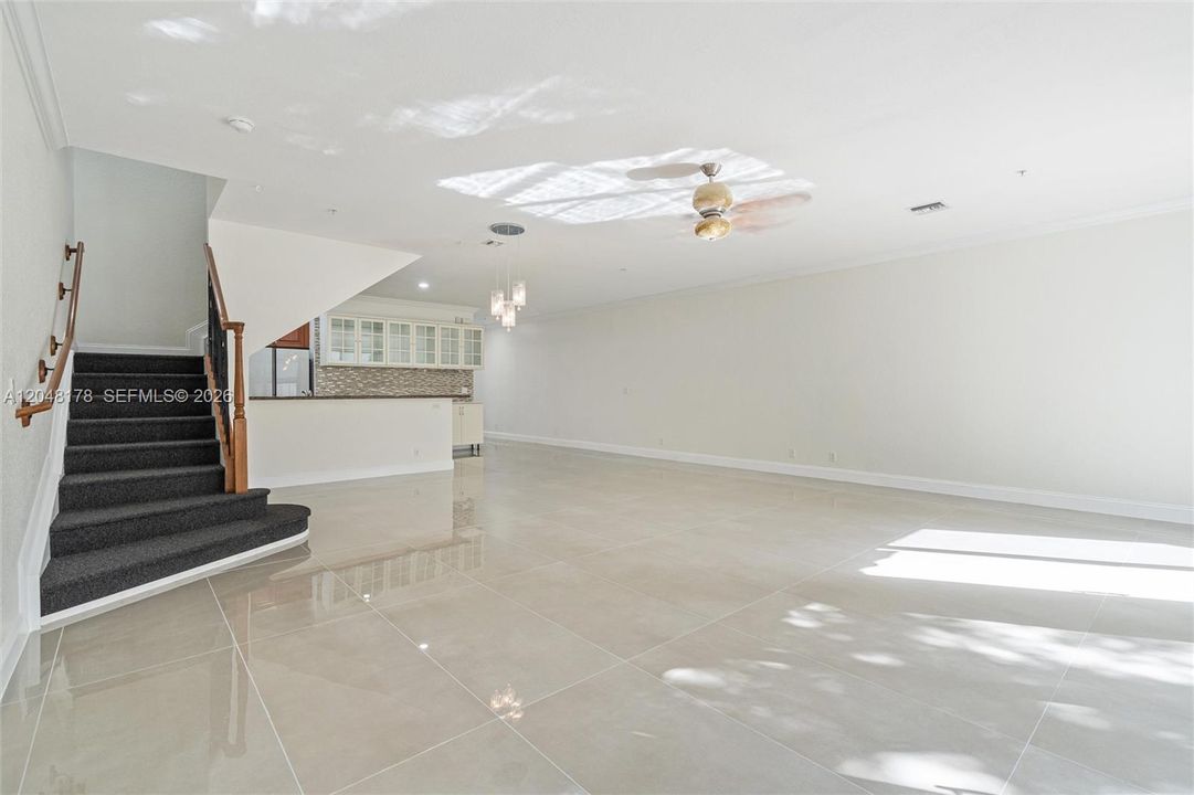 For Rent: $4,900 (3 beds, 3 baths, 2390 Square Feet)