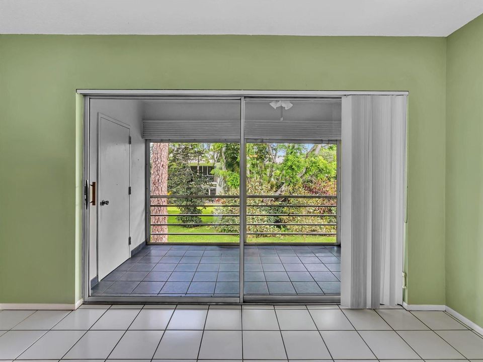 Screened Balcony