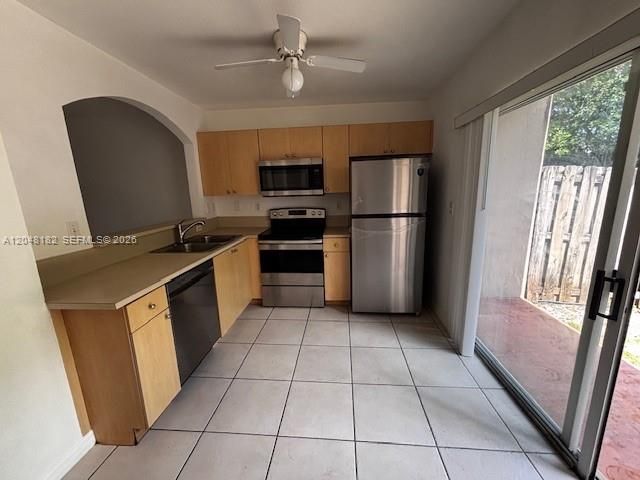 For Sale: $440,000 (3 beds, 2 baths, 1380 Square Feet)