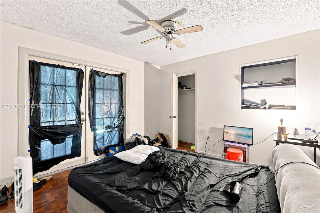 For Sale: $205,000 (3 beds, 1 baths, 1152 Square Feet)