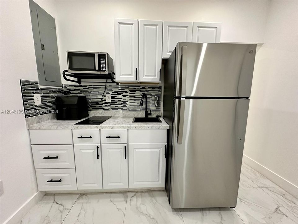For Rent: $1,400 (0 beds, 1 baths, 0 Square Feet)