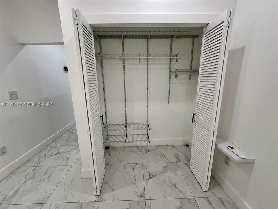 For Rent: $1,400 (0 beds, 1 baths, 0 Square Feet)