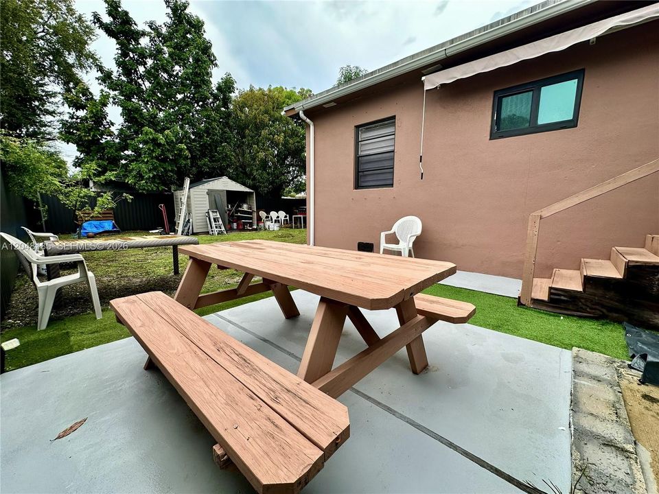 For Rent: $1,400 (0 beds, 1 baths, 0 Square Feet)