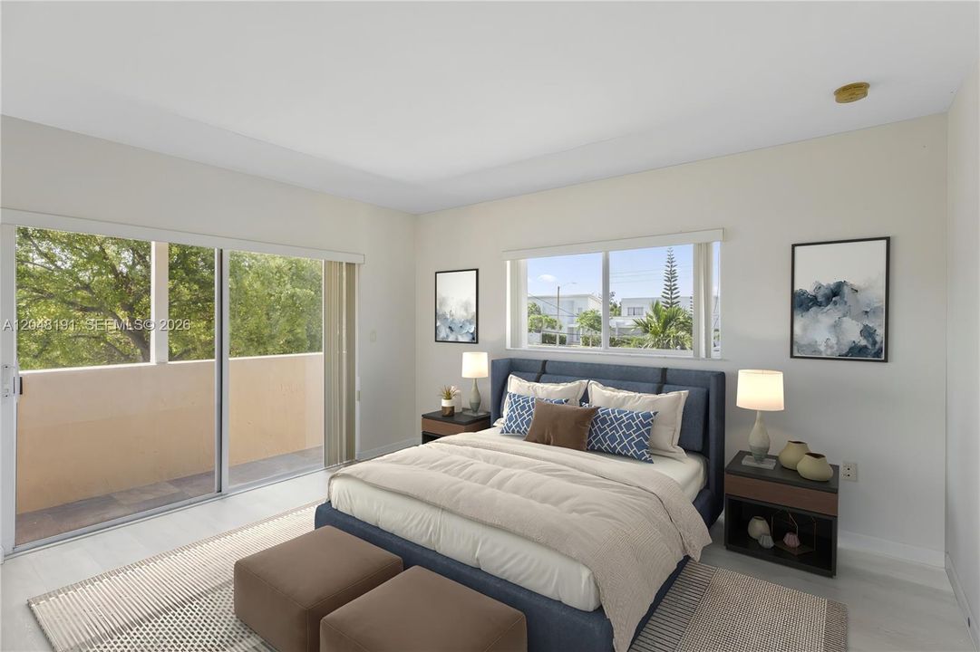 2nd bedroom with balcony facing the strr