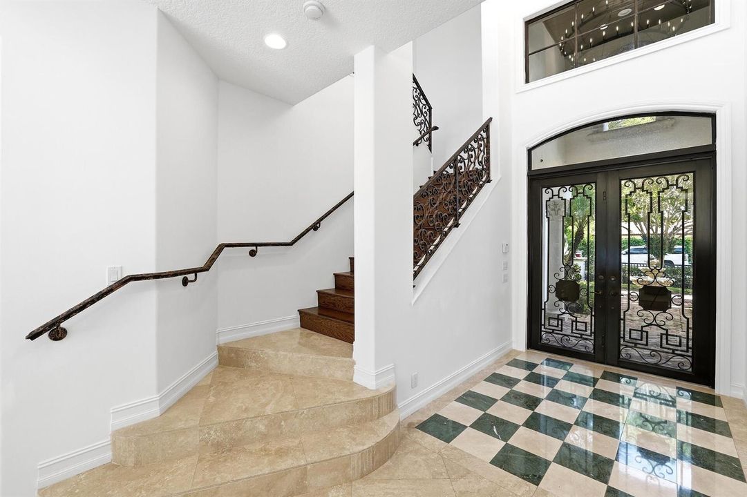 FOYER