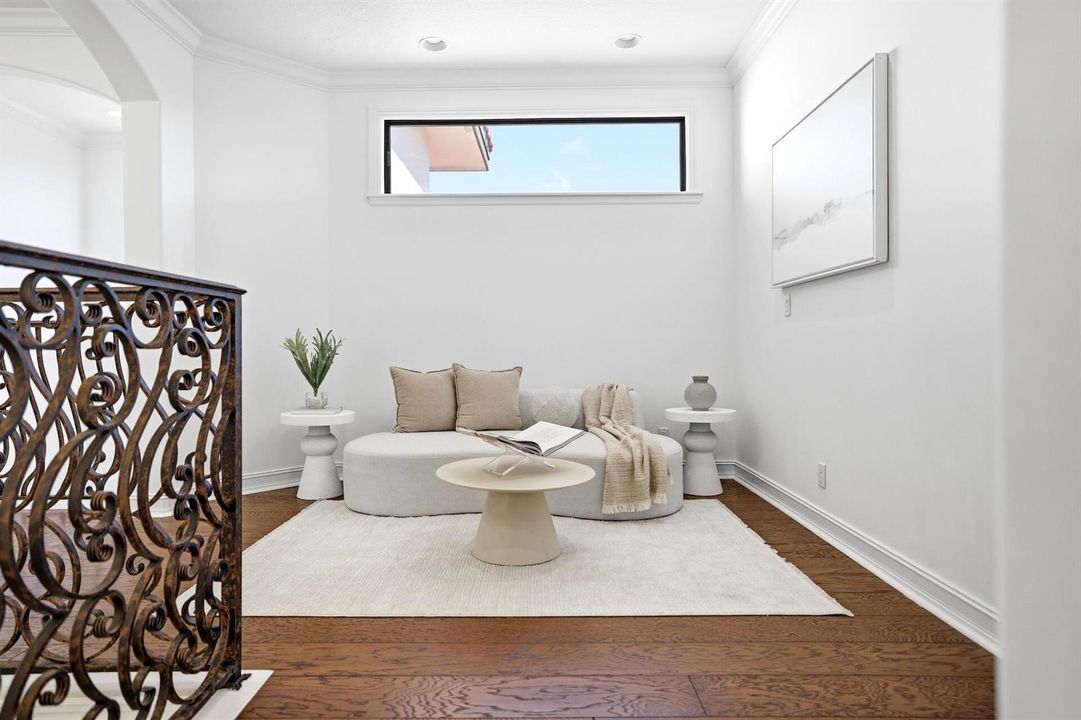 LOFT