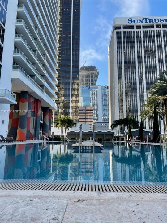 For Rent: $2,100 (0 beds, 1 baths, 443 Square Feet)