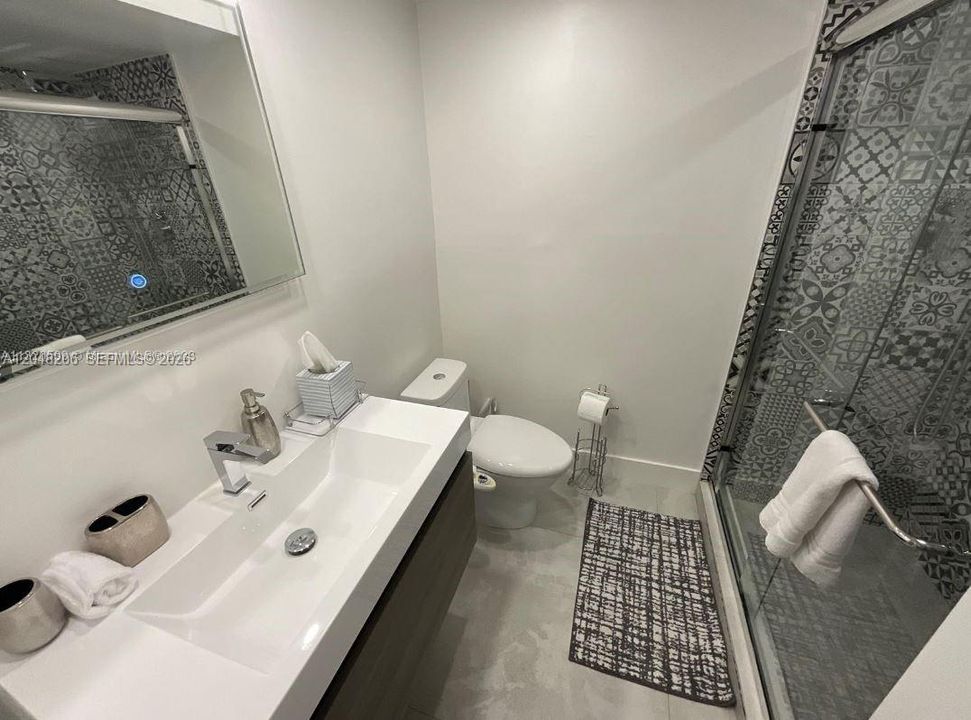 For Rent: $4,200 (2 beds, 2 baths, 1030 Square Feet)