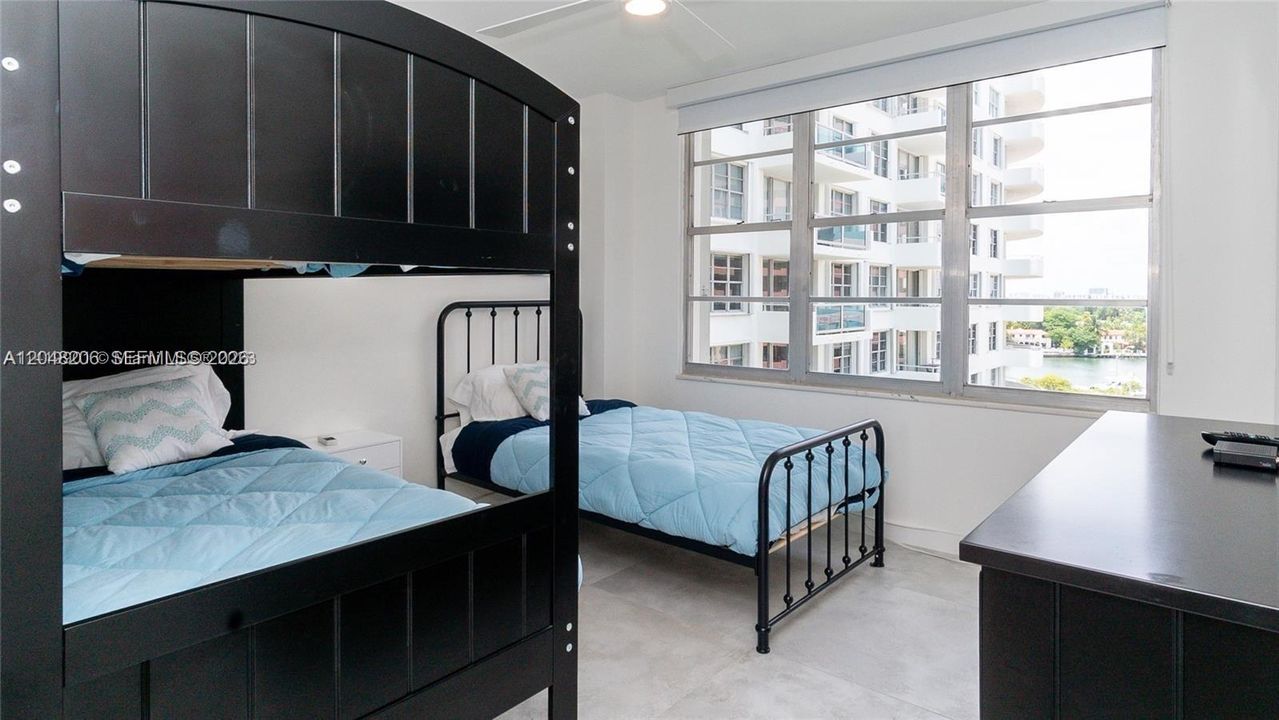For Rent: $4,200 (2 beds, 2 baths, 1030 Square Feet)
