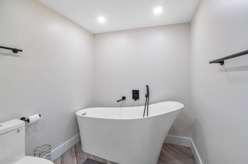 PRINCIPAL BATH