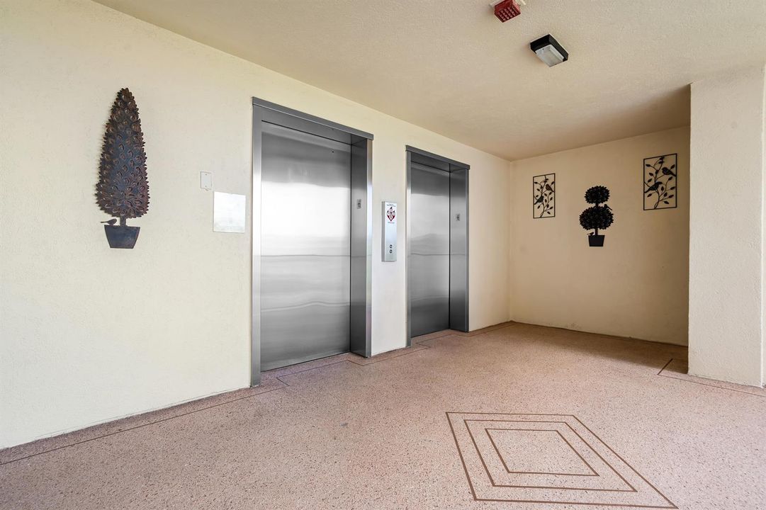 Elevator Bay - Unit Floor
