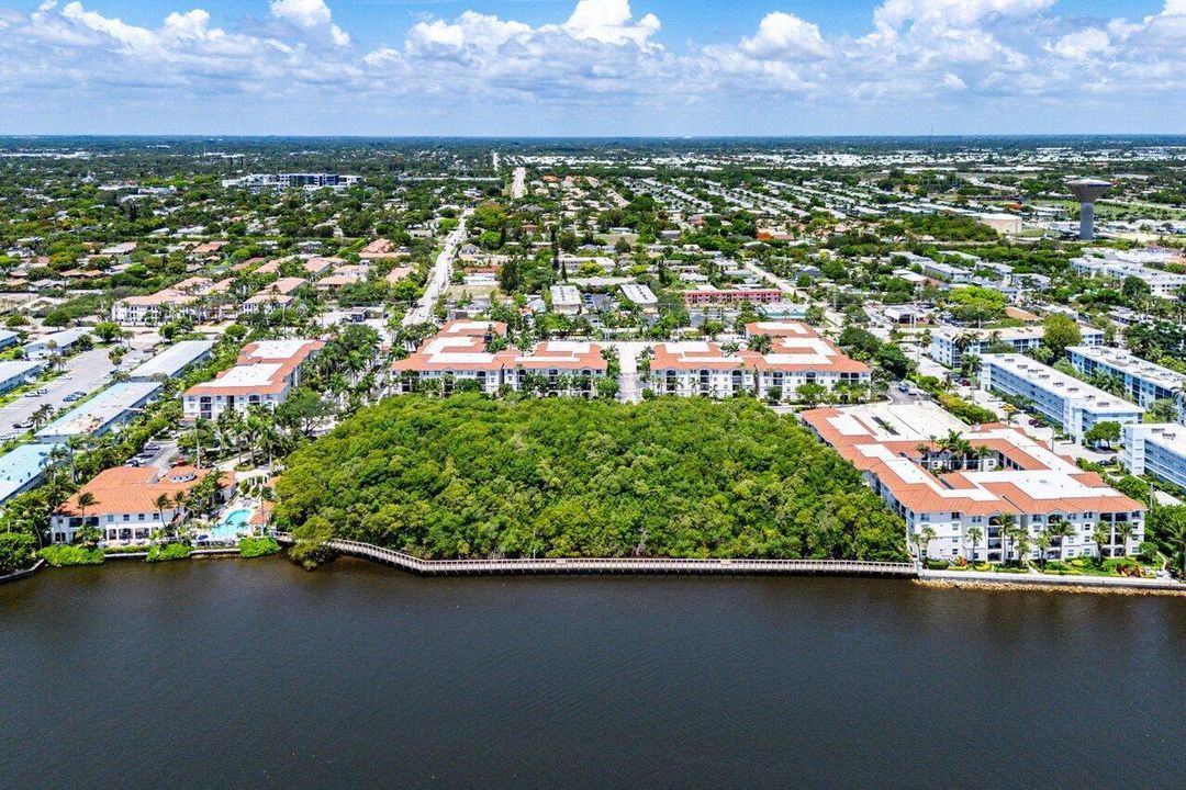 037-2407TuscanyWay-BoyntonBeach-FL-33435