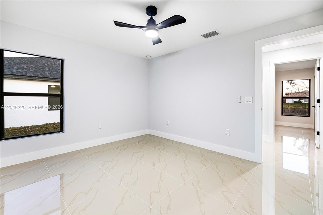 For Sale: $380,000 (4 beds, 2 baths, 1749 Square Feet)