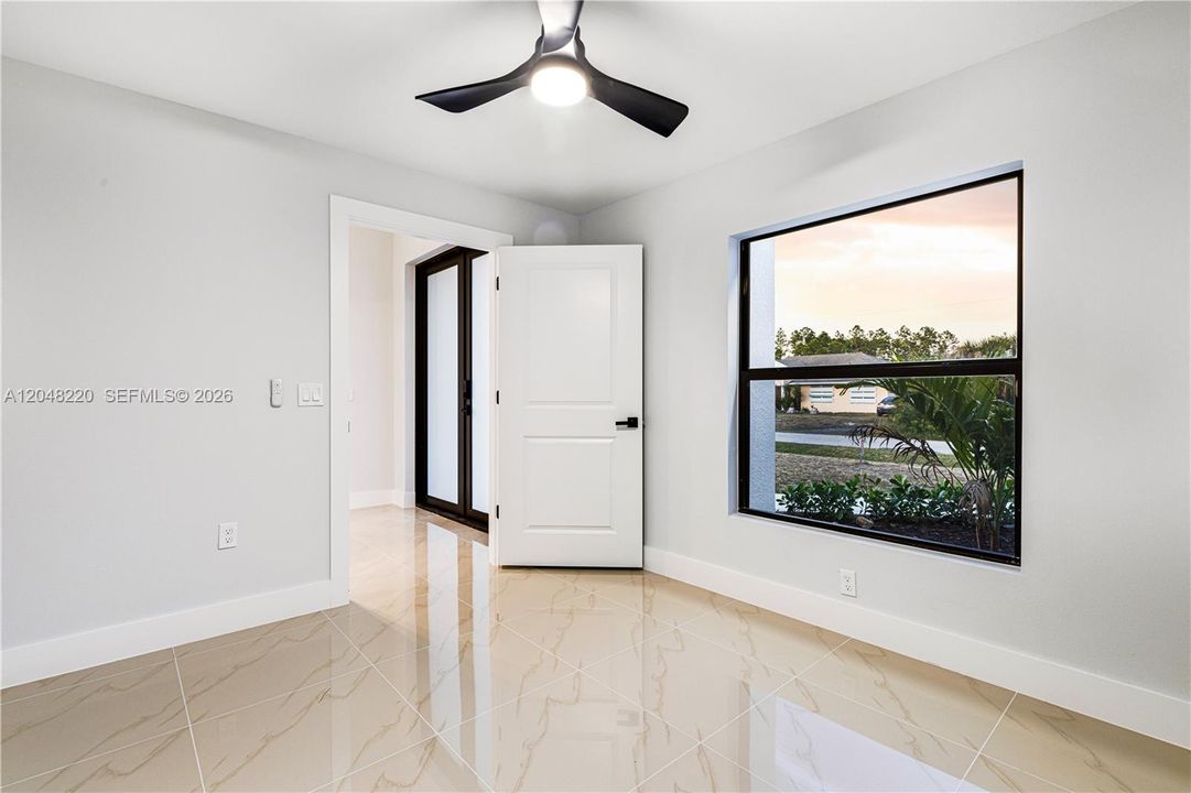 For Sale: $380,000 (4 beds, 2 baths, 1749 Square Feet)