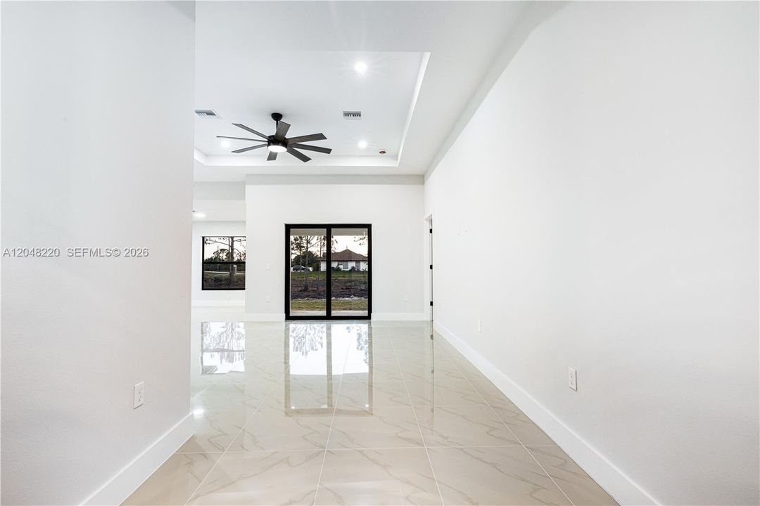 For Sale: $380,000 (4 beds, 2 baths, 1749 Square Feet)