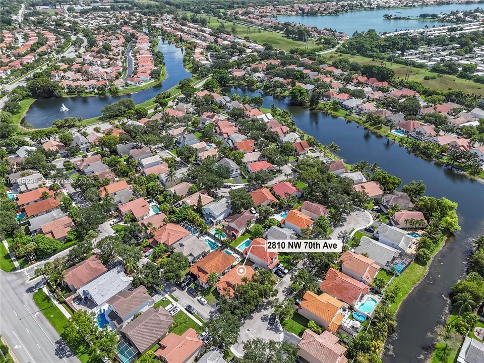 En Venta: $550,000 (3 camas, 2 baños, 1482 Pies cuadrados)