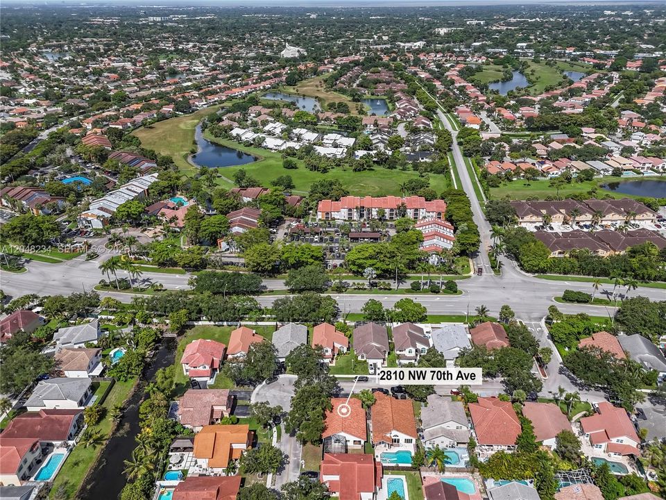 En Venta: $550,000 (3 camas, 2 baños, 1482 Pies cuadrados)
