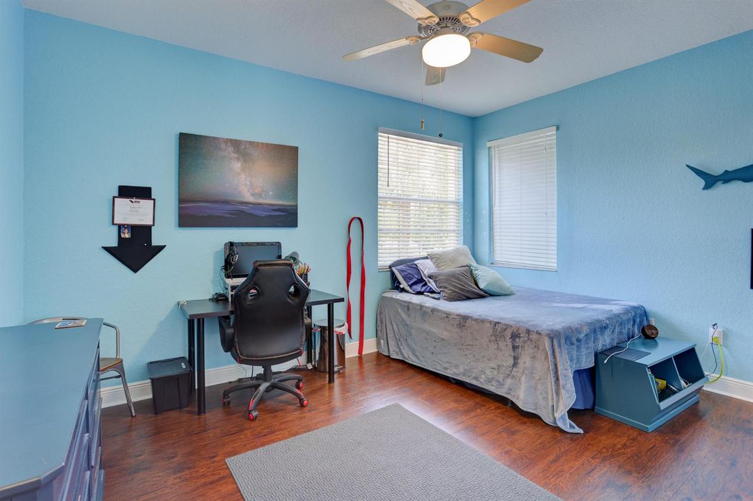 27_bedroom 1