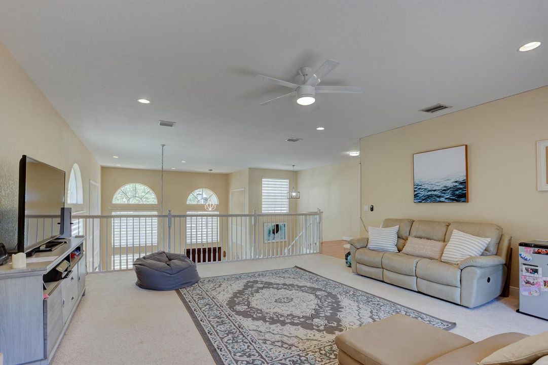22_loft area