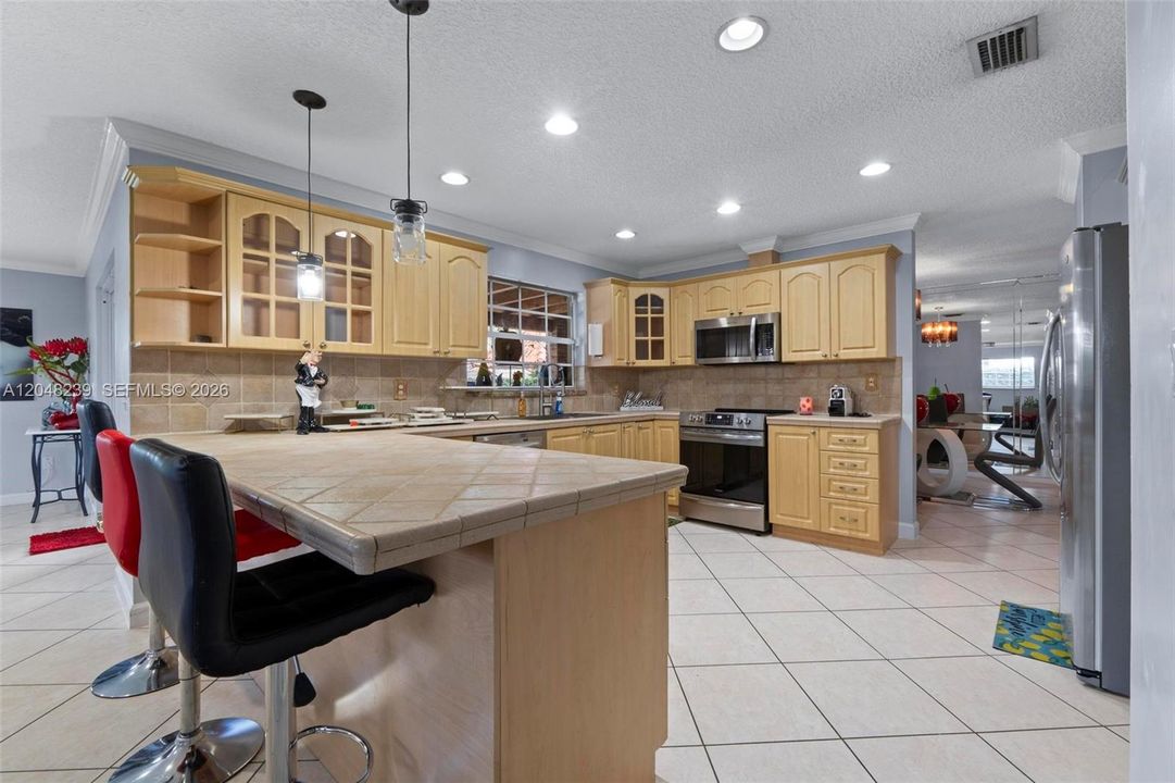 For Rent: $5,000 (4 beds, 4 baths, 2552 Square Feet)