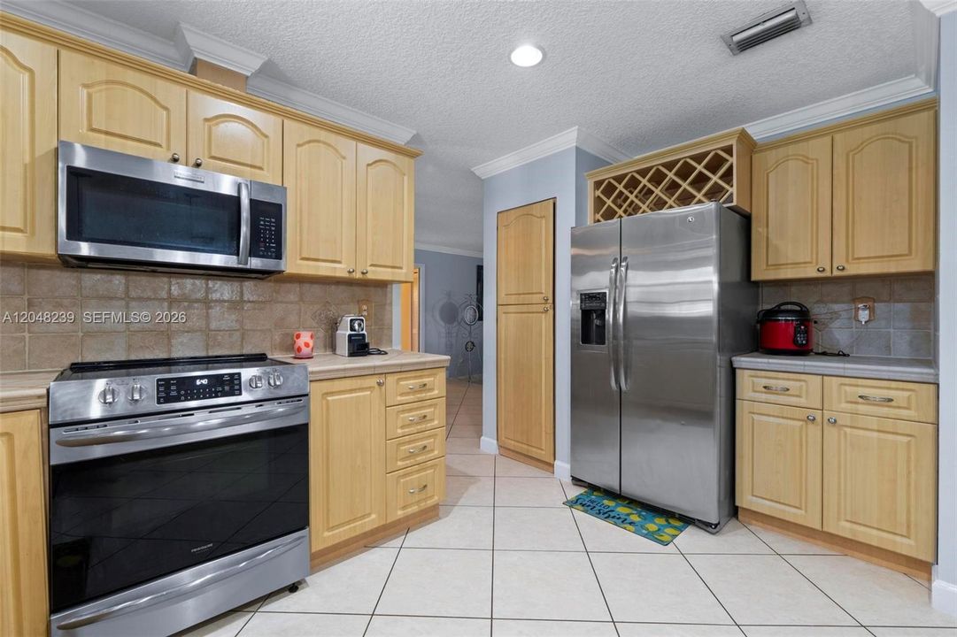 For Rent: $5,000 (4 beds, 4 baths, 2552 Square Feet)