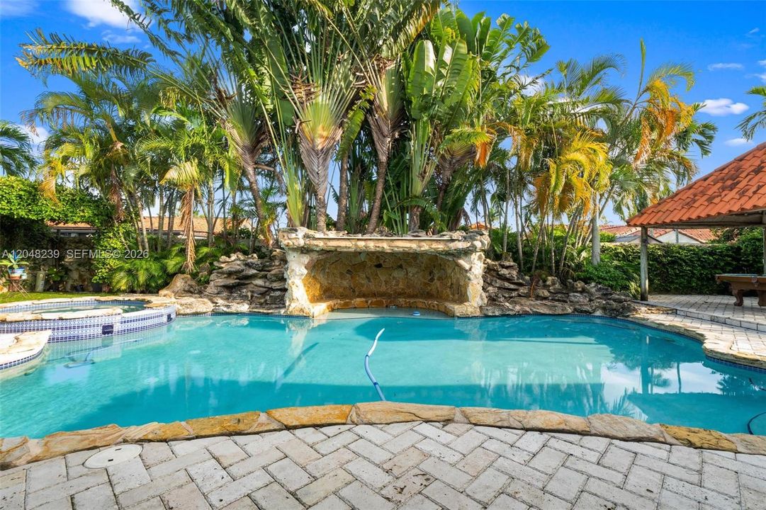 For Rent: $5,000 (4 beds, 4 baths, 2552 Square Feet)