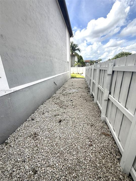 For Sale: $498,000 (3 beds, 2 baths, 1518 Square Feet)