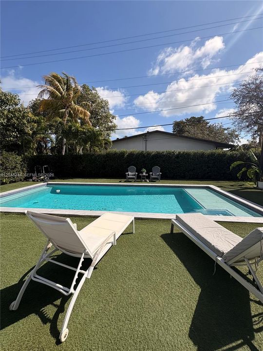 For Sale: $859,900 (4 beds, 2 baths, 2005 Square Feet)