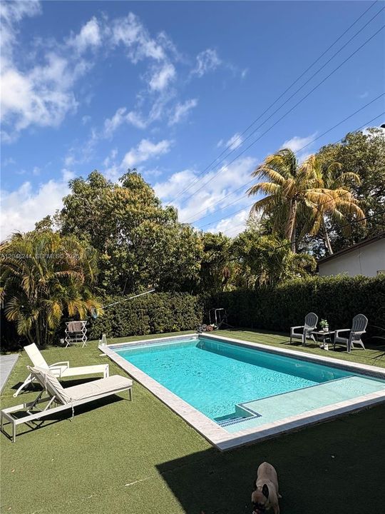 For Sale: $859,900 (4 beds, 2 baths, 2005 Square Feet)