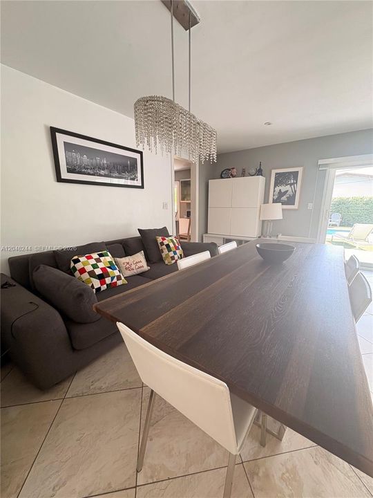 For Sale: $859,900 (4 beds, 2 baths, 2005 Square Feet)