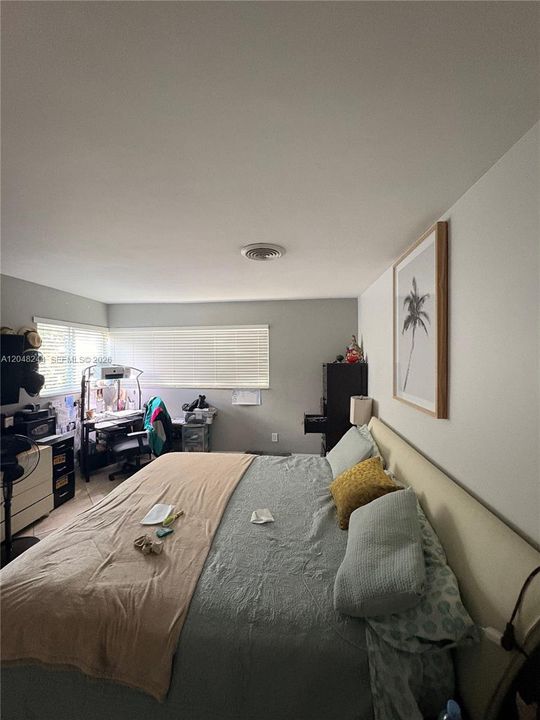 For Sale: $859,900 (4 beds, 2 baths, 2005 Square Feet)
