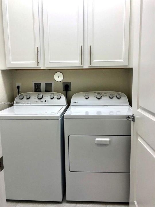 En Renta: $4,300 (3 camas, 2 baños, 2165 Pies cuadrados)