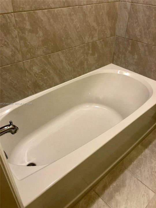 En Renta: $4,300 (3 camas, 2 baños, 2165 Pies cuadrados)