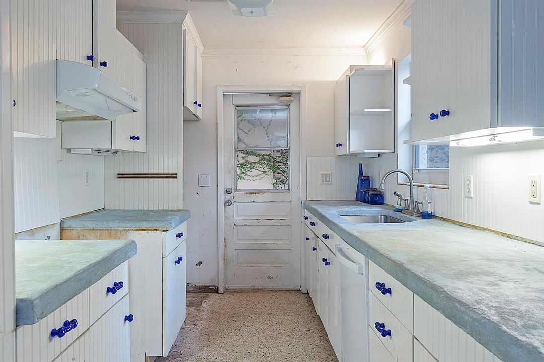 ivory.kitchen