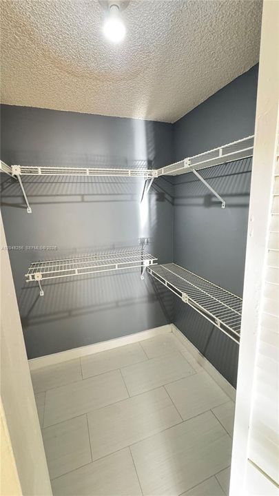 В аренду: $1,950 (2 спален, 2 ванн, 970 Квадратных фут)