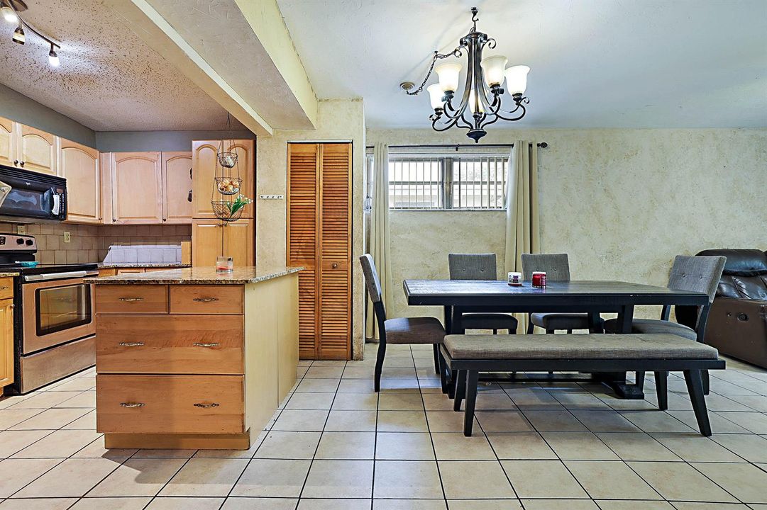 764 Camelia Drive -13