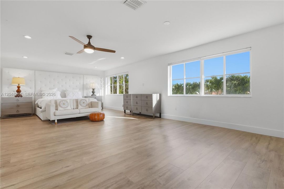 Spacious Main Bedroom
