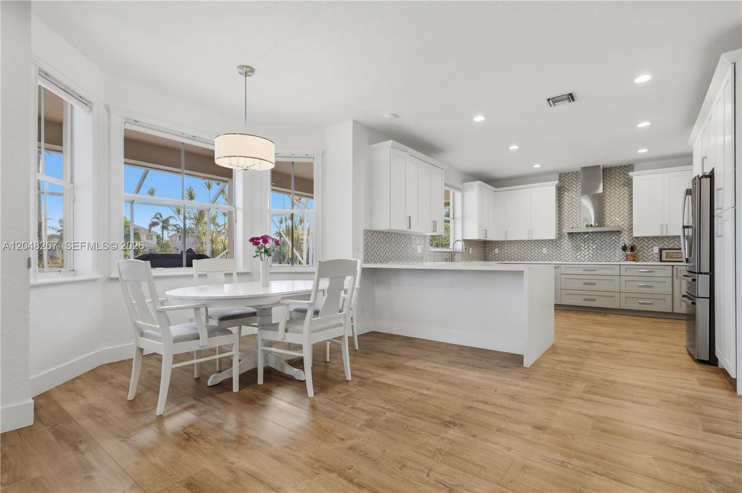 Breakfast Area with Kitchen Area