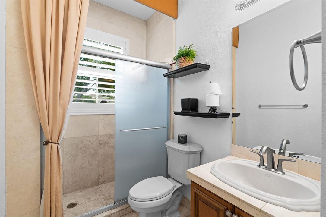 51-web-or-mls-A7400340